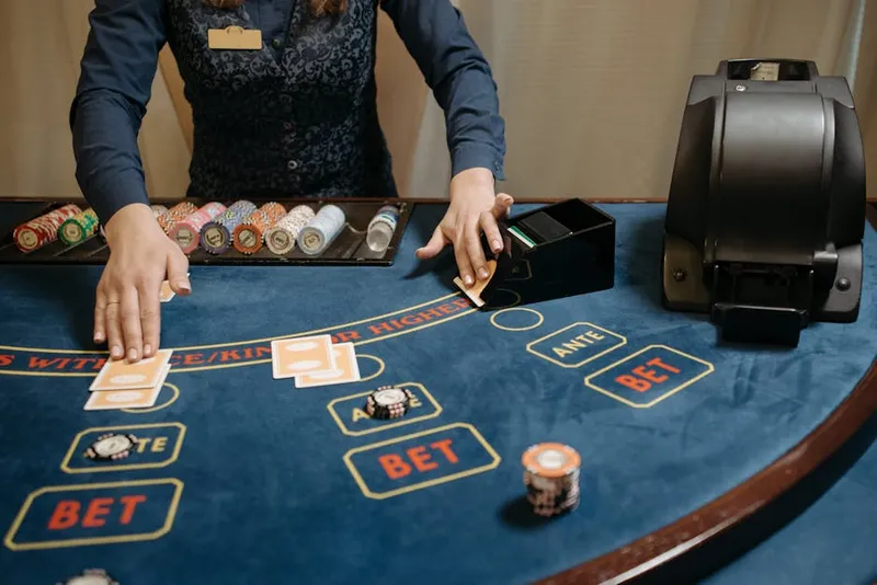 blackjack shoe casino deck count